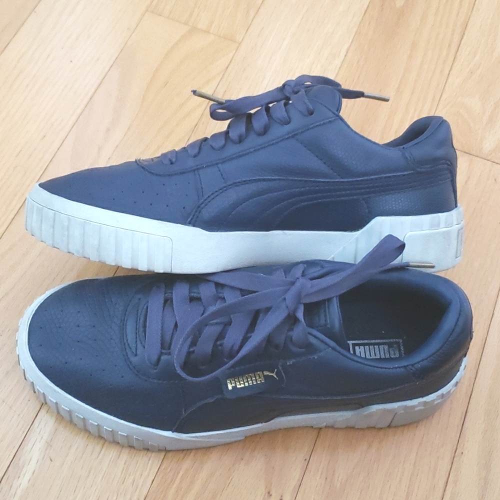 Puma Cali Emboss Low-Top Leather Sneakers in Navy Size 9.5 - Picture 4 of 10